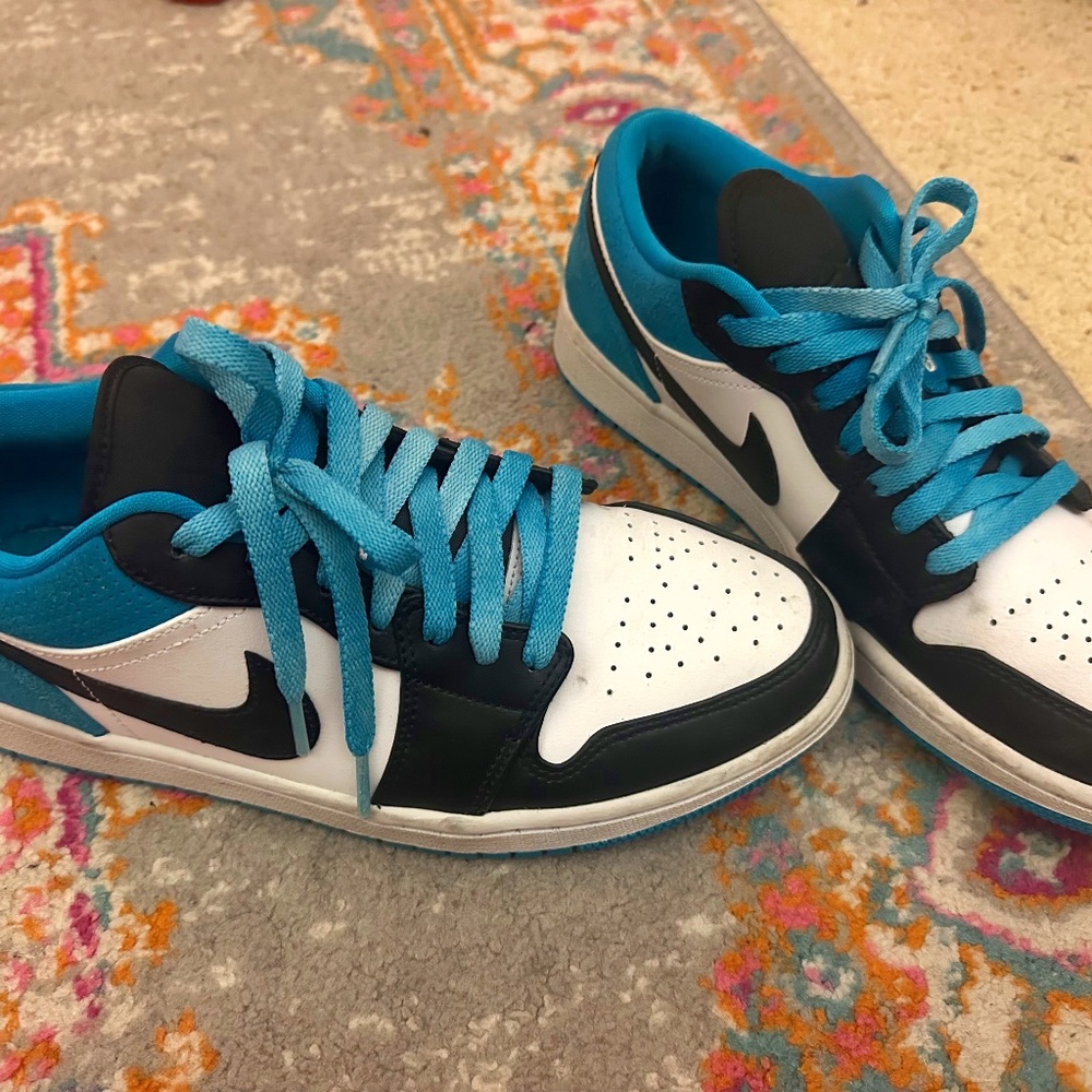 JORDAN LOWS - in good condition, Jordan’s